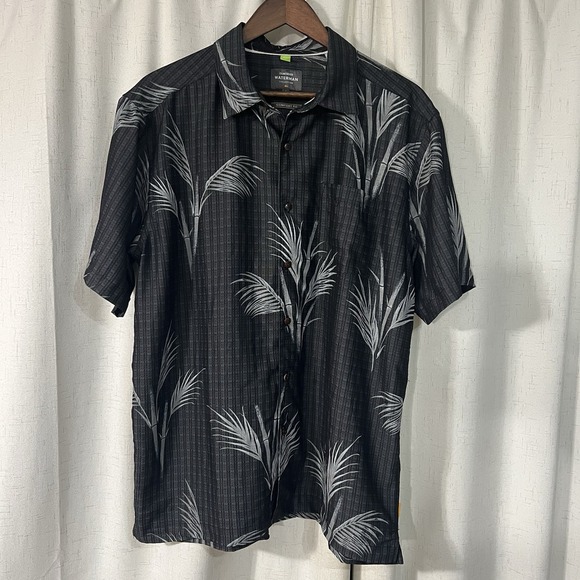 QUIKSILVER WATERMAN Men's Button SKIPPED OUT  Woven Short Sleeves Top Shirt Sz L - Picture 1 of 6
